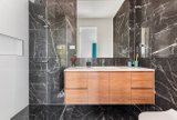 https://images.listonce.com.au/custom/160x/listings/43a-edmond-street-parkdale-vic-3195/647/01909647_img_09.jpg?xI4vmBOGvLk
