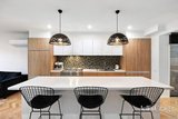 https://images.listonce.com.au/custom/160x/listings/43a-ruskin-street-elwood-vic-3184/466/01981466_img_05.jpg?CDzTTx-GGsQ