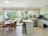 https://images.listonce.com.au/custom/160x/listings/44-albion-crescent-greensborough-vic-3088/397/00951397_img_02.jpg?3GOCzG50TpU