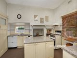 https://images.listonce.com.au/custom/160x/listings/44-alma-terrace-newport-vic-3015/046/01203046_img_04.jpg?DaEVQFUjO4M