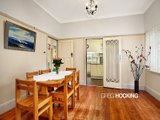 https://images.listonce.com.au/custom/160x/listings/44-alma-terrace-newport-vic-3015/046/01203046_img_05.jpg?cT4wx4ca7Eo