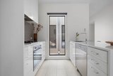 https://images.listonce.com.au/custom/160x/listings/44-amelia-street-brunswick-vic-3056/013/01813013_img_07.jpg?eu8i_Eblh3Q