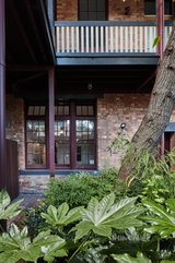 https://images.listonce.com.au/custom/160x/listings/44-bell-street-fitzroy-vic-3065/369/01637369_img_21.jpg?ESWLBasTlRo