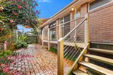 https://images.listonce.com.au/custom/160x/listings/44-brentwood-drive-glen-waverley-vic-3150/366/01771366_img_02.jpg?UpBdpOUW3sI