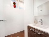 https://images.listonce.com.au/custom/160x/listings/44-bridge-street-port-melbourne-vic-3207/560/01087560_img_11.jpg?aDB139iykaM