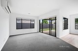 https://images.listonce.com.au/custom/160x/listings/44-cinnamon-drive-lake-gardens-vic-3355/547/01618547_img_06.jpg?-3erNW3sfLc