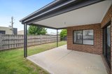 https://images.listonce.com.au/custom/160x/listings/44-cinnamon-drive-lake-gardens-vic-3355/547/01618547_img_14.jpg?qsIE-LBXS7c