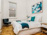 https://images.listonce.com.au/custom/160x/listings/44-clark-street-port-melbourne-vic-3207/156/01087156_img_09.jpg?nUi9YbJPjbc