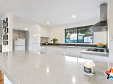 https://images.listonce.com.au/custom/160x/listings/44-croydondale-drive-mooroolbark-vic-3138/371/01526371_img_06.jpg?0OWH0MX8ChU