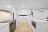 https://images.listonce.com.au/custom/160x/listings/44-dava-drive-mornington-vic-3931/475/01638475_img_06.jpg?JMnfKWHgRao