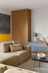 https://images.listonce.com.au/custom/160x/listings/44-derby-street-northcote-vic-3070/421/01911421_img_06.jpg?9WDLEBt5L6s