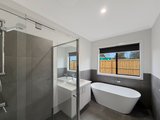 https://images.listonce.com.au/custom/160x/listings/44-eucalypt-street-armstrong-creek-vic-3217/154/01931154_img_06.jpg?pd4BXzofXug