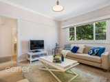 https://images.listonce.com.au/custom/160x/listings/44-ford-street-ringwood-vic-3134/191/00621191_img_06.jpg?JbjbZZvxzqw