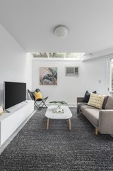 https://images.listonce.com.au/custom/160x/listings/44-fordholm-road-hawthorn-vic-3122/289/00912289_img_06.jpg?yerF57LGuxg