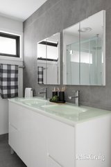 https://images.listonce.com.au/custom/160x/listings/44-jacqueline-road-bundoora-vic-3083/450/01951450_img_16.jpg?CQb083IZDPE