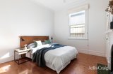 https://images.listonce.com.au/custom/160x/listings/44-leslie-street-richmond-vic-3121/589/01769589_img_08.jpg?AHpA4R20MZw