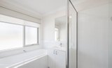 https://images.listonce.com.au/custom/160x/listings/44-manchester-boulevard-officer-vic-3809/384/01680384_img_08.jpg?DjkyzSxo0Jw