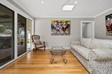 https://images.listonce.com.au/custom/160x/listings/44-monbulk-seville-road-seville-vic-3139/765/01533765_img_10.jpg?nCo4htwPfBg