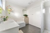 https://images.listonce.com.au/custom/160x/listings/44-olympic-avenue-cheltenham-vic-3192/654/01529654_img_10.jpg?kZnVbASjsv0