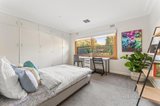 https://images.listonce.com.au/custom/160x/listings/44-olympic-avenue-cheltenham-vic-3192/654/01529654_img_11.jpg?T3WE29sRi5E