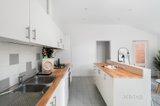 https://images.listonce.com.au/custom/160x/listings/44-ovens-street-yarraville-vic-3013/658/01600658_img_04.jpg?vHjCWYOXosg