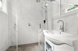 https://images.listonce.com.au/custom/160x/listings/44-prospect-street-mount-waverley-vic-3149/141/01980141_img_11.jpg?0aFHThDSz0Q
