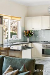 https://images.listonce.com.au/custom/160x/listings/44-range-street-camberwell-vic-3124/497/01947497_img_09.jpg?jSmOuXZobZc