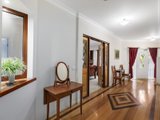 https://images.listonce.com.au/custom/160x/listings/44-rolling-hills-road-chirnside-park-vic-3116/760/01047760_img_02.jpg?NLQ-1fDo4S8