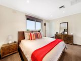 https://images.listonce.com.au/custom/160x/listings/44-sheahans-road-bulleen-vic-3105/915/01684915_img_07.jpg?rmcMrhcaawA