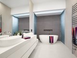 https://images.listonce.com.au/custom/160x/listings/44-spray-street-elwood-vic-3184/043/01794043_img_04.jpg?k3EJc44ZBlc