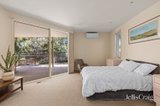 https://images.listonce.com.au/custom/160x/listings/44-the-avenue-ocean-grove-vic-3226/832/01859832_img_07.jpg?Vbww5ul4FoA