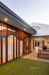 https://images.listonce.com.au/custom/160x/listings/44-victoria-grove-brunswick-vic-3056/429/01723429_img_20.jpg?ZXmAr8LG7Rw