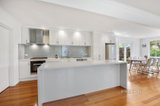 https://images.listonce.com.au/custom/160x/listings/44-walker-road-mount-waverley-vic-3149/004/01585004_img_03.jpg?G-Zr8O1_1k0