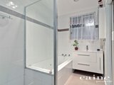 https://images.listonce.com.au/custom/160x/listings/44-willow-grove-wendouree-vic-3355/613/01576613_img_08.jpg?shd6AMcY1Lk