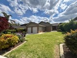 https://images.listonce.com.au/custom/160x/listings/44-woodlea-street-doncaster-east-vic-3109/302/01824302_img_01.jpg?h5ZBCywl1RE