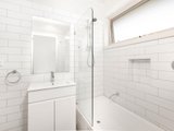 https://images.listonce.com.au/custom/160x/listings/440a-broadway-bonbeach-vic-3196/011/01725011_img_05.jpg?bNn5Elsi9XU