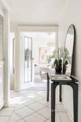 https://images.listonce.com.au/custom/160x/listings/442-murphy-street-south-yarra-vic-3141/478/01703478_img_06.jpg?35NN4ADS9Ks