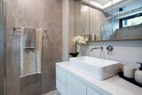 https://images.listonce.com.au/custom/160x/listings/442-roseberry-street-ascot-vale-vic-3032/160/01903160_img_19.jpg?4PPGBcBOBsU