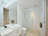 https://images.listonce.com.au/custom/160x/listings/443-bay-street-port-melbourne-vic-3207/745/01087745_img_07.jpg?E2-ARI5vnB8