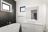 https://images.listonce.com.au/custom/160x/listings/443-linden-avenue-ivanhoe-vic-3079/584/01942584_img_08.jpg?sWg_1O0QmG0