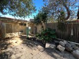 https://images.listonce.com.au/custom/160x/listings/445-albert-street-brunswick-vic-3056/760/01722760_img_08.jpg?yiiZvq1K_l0