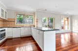 https://images.listonce.com.au/custom/160x/listings/445-alma-street-lower-plenty-vic-3093/383/01651383_img_03.jpg?ID8cCJ_2IC0