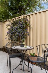 https://images.listonce.com.au/custom/160x/listings/445-balmoral-avenue-strathmore-vic-3041/893/01562893_img_09.jpg?3cO8xeHAN_0