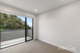 https://images.listonce.com.au/custom/160x/listings/445-darebin-street-heidelberg-vic-3084/123/01947123_img_07.jpg?evCwTG4VwwY