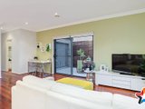 https://images.listonce.com.au/custom/160x/listings/447a-carronvale-road-mooroolbark-vic-3138/295/01526295_img_09.jpg?28tRVvm46hQ