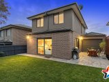 https://images.listonce.com.au/custom/160x/listings/447a-carronvale-road-mooroolbark-vic-3138/295/01526295_img_19.jpg?OavGW510Fqk