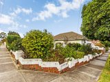https://images.listonce.com.au/custom/160x/listings/448-whitehorse-road-surrey-hills-vic-3127/380/01684380_img_03.jpg?BuA8QkjiSv8