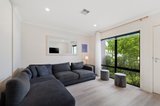 https://images.listonce.com.au/custom/160x/listings/45-amadeo-way-chirnside-park-vic-3116/826/01985826_img_01.jpg?MlPTnmI6GgI