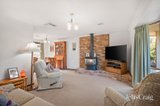 https://images.listonce.com.au/custom/160x/listings/45-barker-drive-mooroolbark-vic-3138/779/01975779_img_03.jpg?jF64jO8cp40