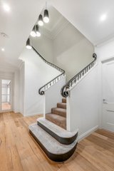 https://images.listonce.com.au/custom/160x/listings/45-birdwood-street-balwyn-vic-3103/927/01927927_img_04.jpg?Z6Zi23GRIvM